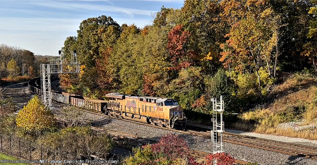 UP 2560 leads B520.